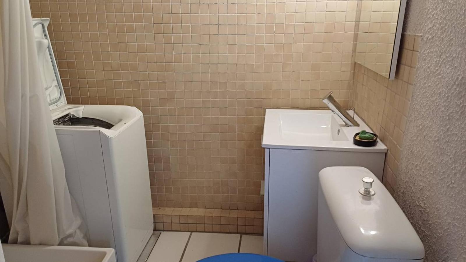 Appartement Chaleureux Dans Une Maison En Pierre Mireval Екстериор снимка